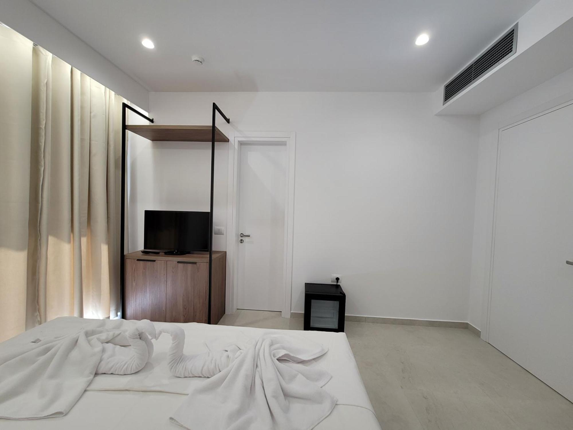 Prestige Hotel คซามิล ภายนอก รูปภาพ
