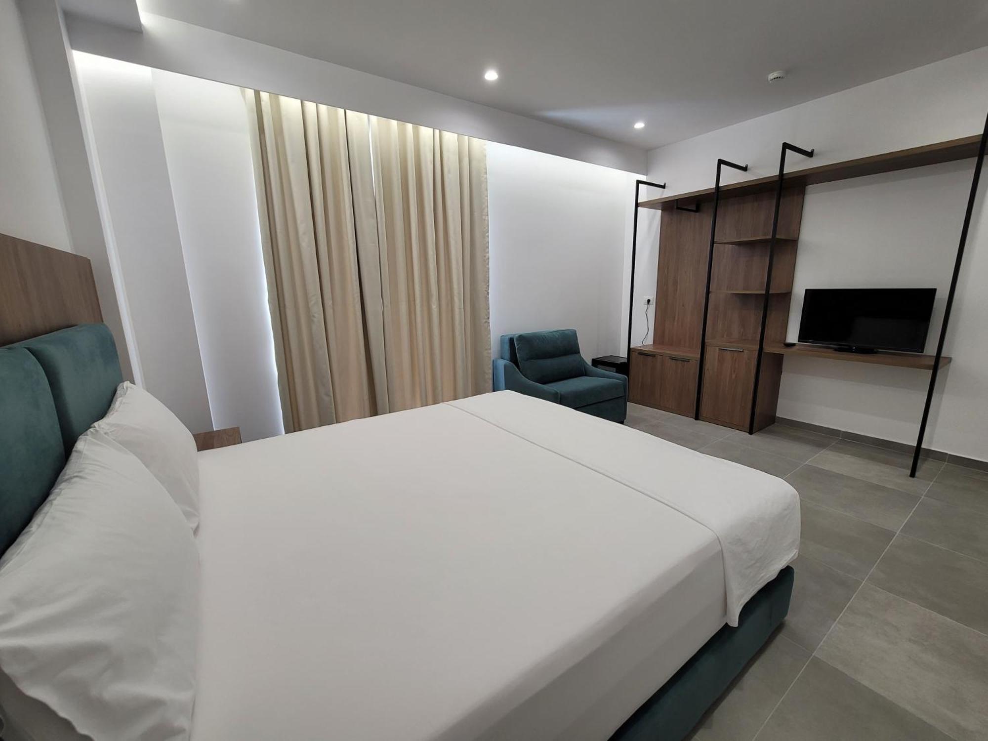 Prestige Hotel คซามิล ภายนอก รูปภาพ